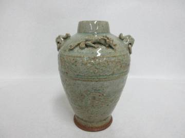 Ｔ４４９７　中国　龍泉窯　青磁　龍貼獅子耳壷　唐物　古玩