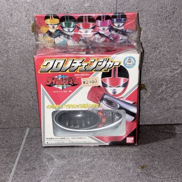 ● 未開封 希少 未来戦隊タイムレンジャー クロノチェンジャー 戦隊 スーパー戦隊 バンダイ 変身ブレス タイムレンジャー レトロ