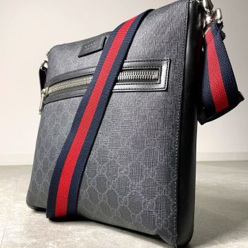 定価35万/入手困難◎ GUCCI グッチ ショルダーバッグ メンズ GG スプリーム 斜め掛け クロスボディ ベージュ ブラック　シリアルあり