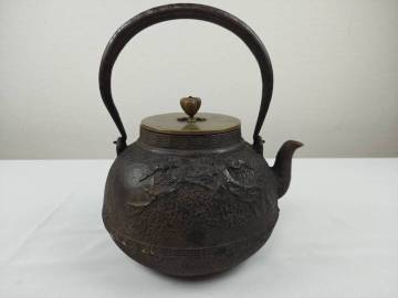 鉄瓶 時代物 龍文堂 造 茶道具 煎茶道具 アンティーク 古美術 骨董品 急須 金属工芸 特大 総重量約2755g 約2.7キロ 錆有 穴あき無 送料無料