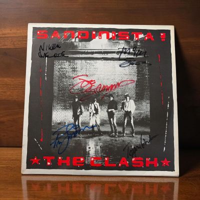 Sandinista! / ザ・クラッシュ 直筆サイン入り LP 送料無料