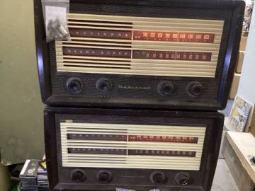　音響機器＊希少・ナショナル中型真空管ラジオ・5球スーパー・2台＊実動品