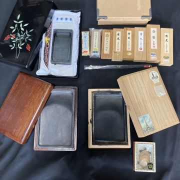 書道具まとめて！　書道硯石　書道墨 『方丈』他　書道　墨　古墨　青墨　聖品　古梅園造　文鎮　細筆 書道 セット