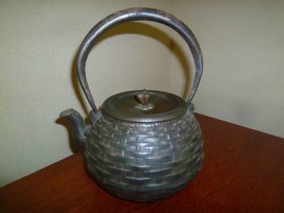 【即決】鉄瓶 龍文堂 鉄器 茶道具　(長火鉢 古民家 旧家 古道具 古物 レトロ アンティーク)