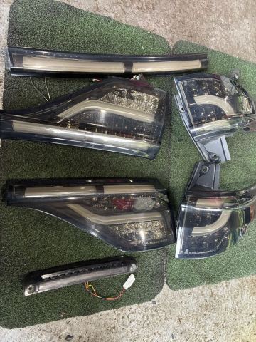 トヨタ　エスティマ　ACR50 テールライト　左右セット　社外