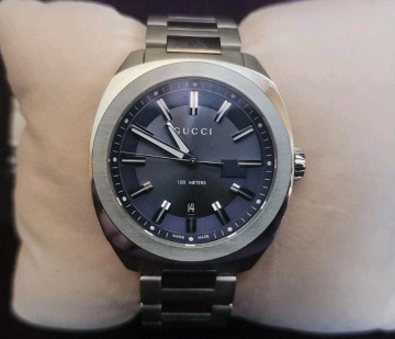 美品 グッチ GUCCI メンズ GG2570 腕時計 クォーツ 100M防水 