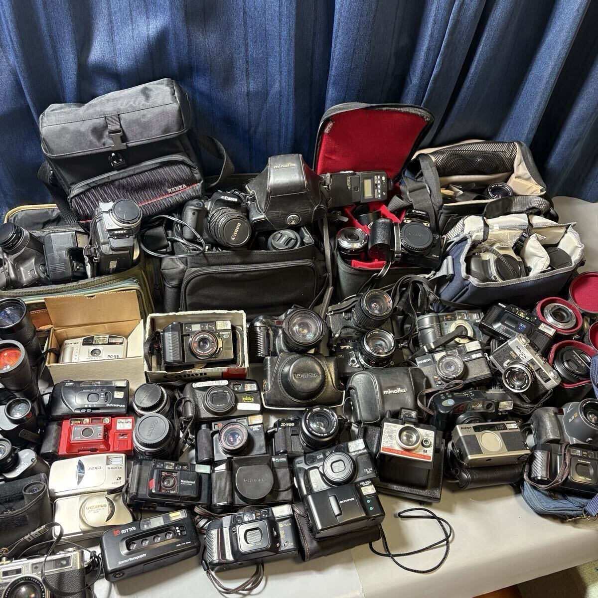  カメラ　一眼レフ　 フィルムカメラ 双眼鏡　Canon PENTAX OLYMPUS Nikon レンズ FUJIFILM など　おまとめ　ジャンク　大量　※3個口発送