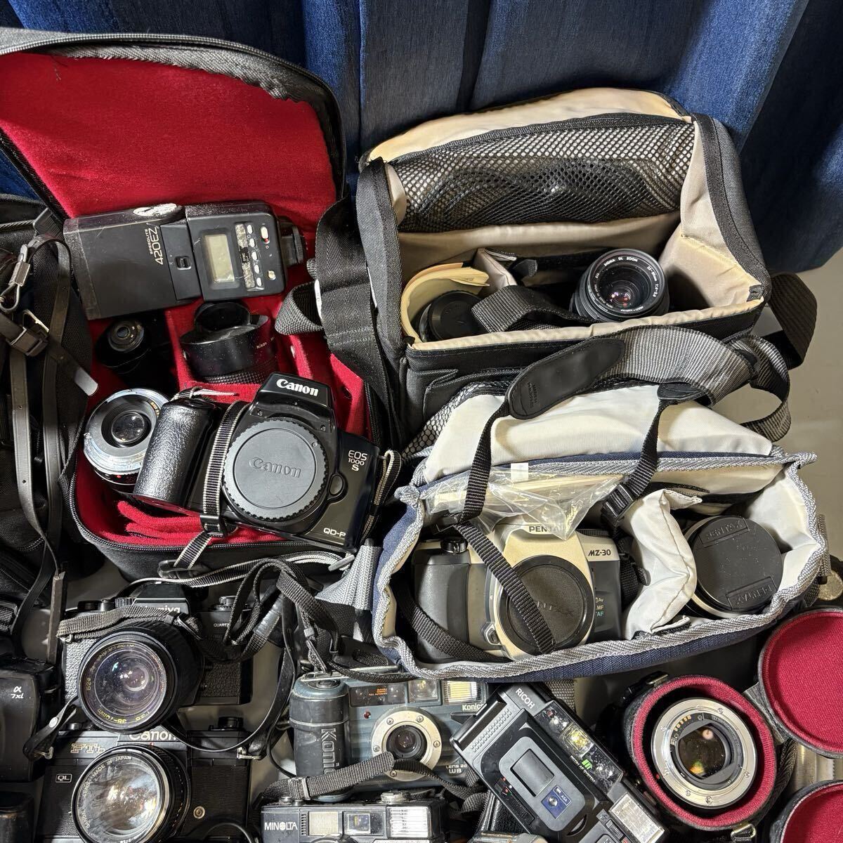  カメラ　一眼レフ　 フィルムカメラ 双眼鏡　Canon PENTAX OLYMPUS Nikon レンズ FUJIFILM など　おまとめ　ジャンク　大量　※3個口発送