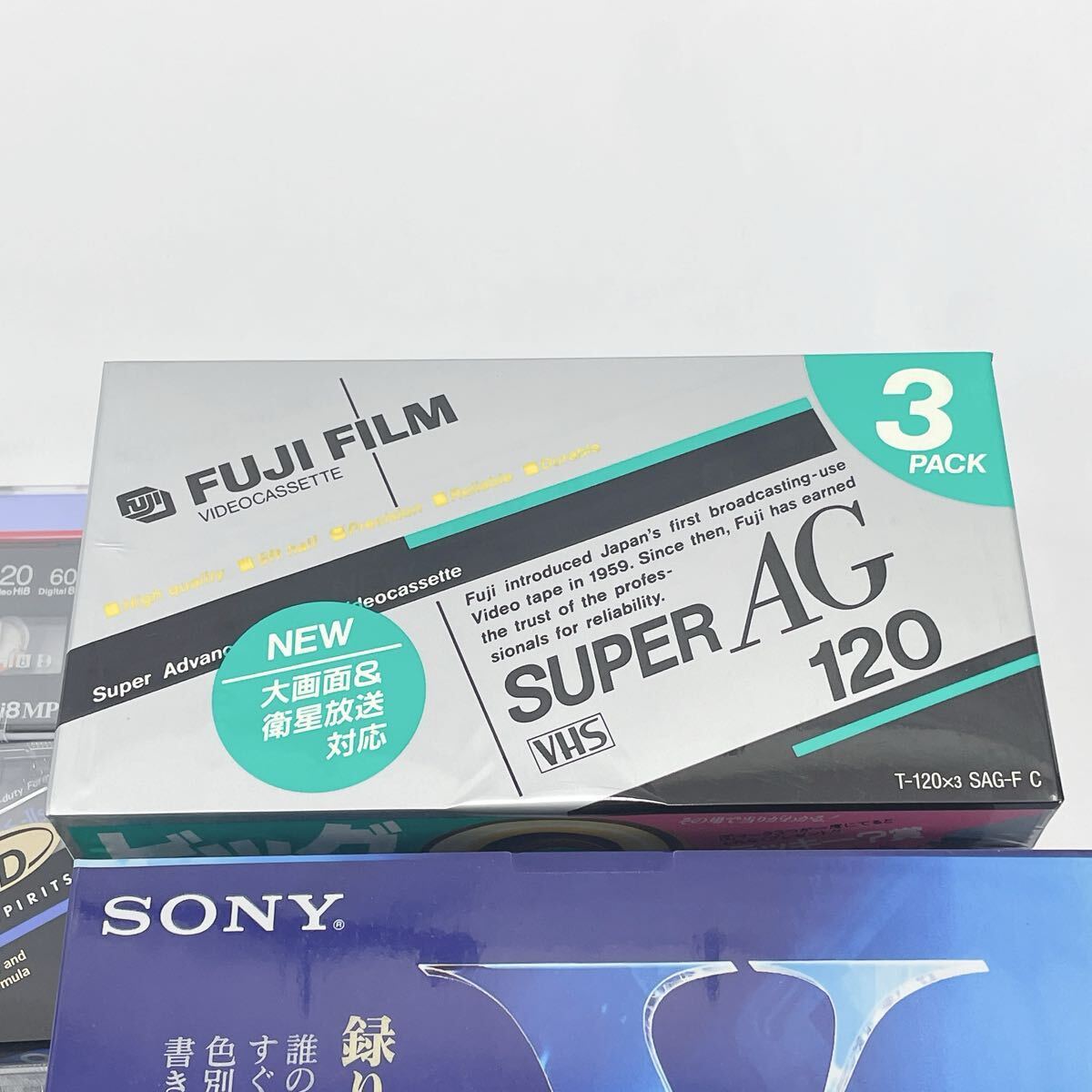  3330221 未開封 カセットテープ 31本　ビデオテープ　9本 記録媒体　まとめて マクセル SONY AXIA 他
