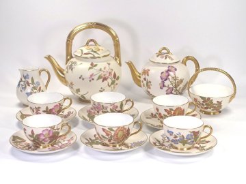 &nabla;花&nabla;19世紀【ロイヤルウースター】 1889年の最高級品 ジャポニズム様式 ブラッシュアイボリー 四季花ティーセット 西武百貨店売立品
