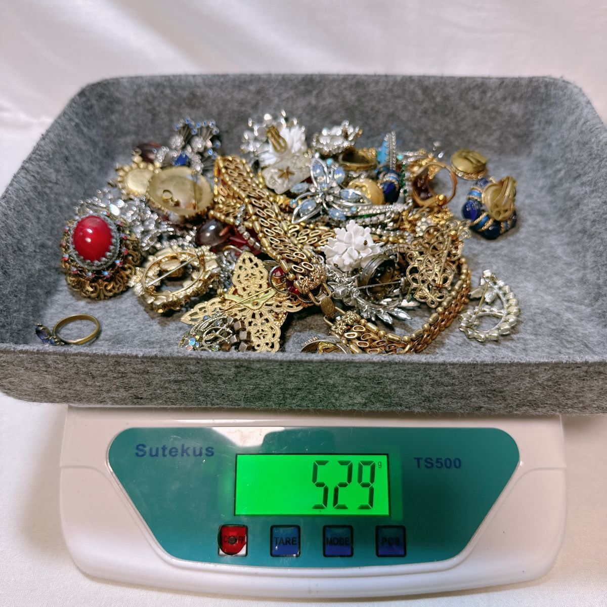  ET ヴィンテージ ブローチ ネックレス イヤリング 48点 まとめ 約500g アクセサリー ゴールド マルチ カラーストーン ラインストーン 等