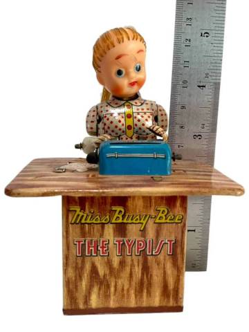 C19： 13cm 【1960s Kanto Toys Japan Miss Busy Bee The Typist Wind up カントートーイズ ゼンマイ式 ブリキ タイピスト 動作確認済み】