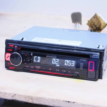 e) カーステレオ CDレシーバー U310BT KENWOOD
