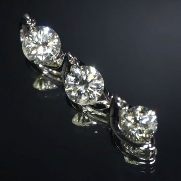 K18WG!!1.00ct!!◆天然ダイヤモンドペンダントトップ◆M 約1.4g diamond ネックレス necklace jewelry ジュエリー イエロー 3連 ED0/ M479