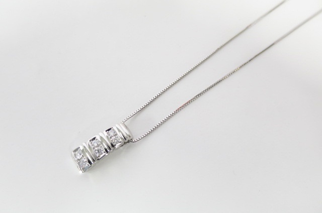  AMBROSE アンブローズ ダイヤペンダント pt850/pt900 ダイヤモンド 0.35ct ペンダントトップ約4.6g/総重量約7.9g 保証書付 3505076011