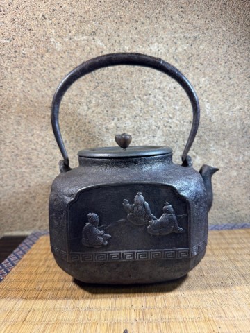 四方　浮彫り　祥雲堂　明治時代　鉄瓶　煎茶道具