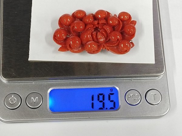 0503L76　本珊瑚　サンゴ 　帯留＆ブローチ　彫刻品　約19.5ｇ