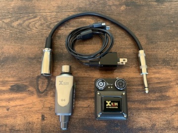 １円～！最落なし！美品です！ XVIVE XV-U4 IN-EAR MONITOR WIRELESS SYSTEM イヤーモニター 送料無料！