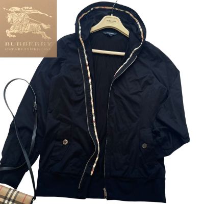 ◆美品◆バーバリー◆BURBERRY 2/38-40/M-L パーカーなのにきれいめ大人スタイル☆メガチェックトリムシルキー黒パーカー UV冷房対策◎