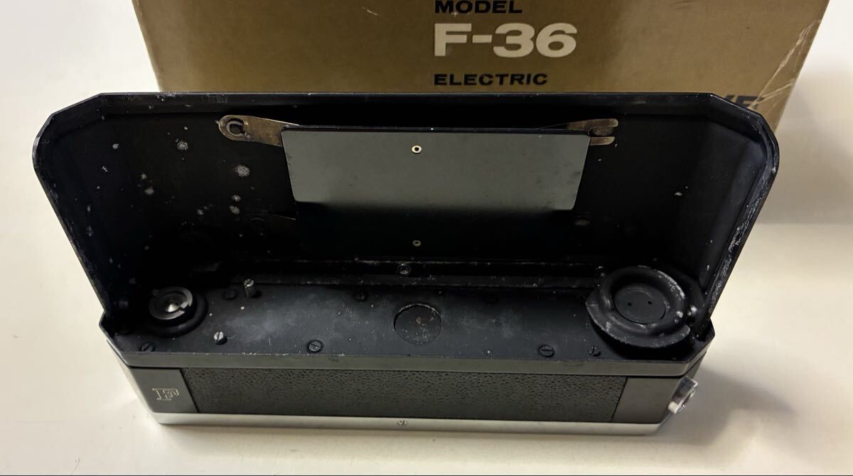  F-36:Nikon motor drive & battery pack for F-36