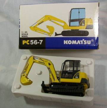 KOMATSU 1/43スケール　パワーショベル　PC56-7