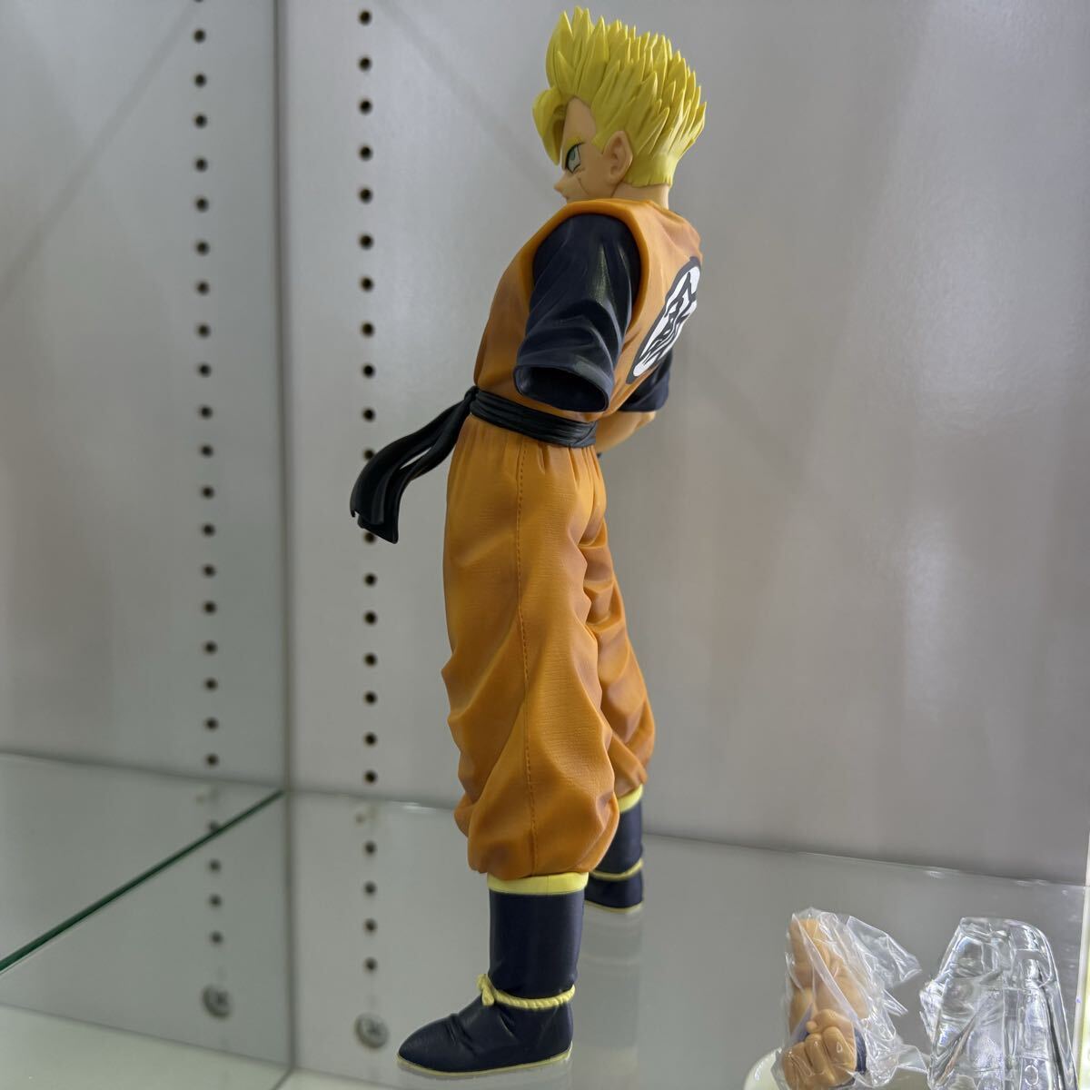  美品◆一番くじ ドラゴンボール 未来への決闘！！ C賞 孫悟飯 未来 MASTERLISE フィギュア 国内正規品 バンダイ