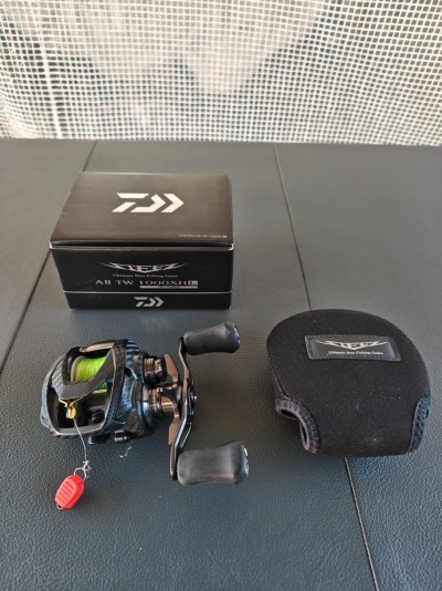 ダイワ　スティーズA2 TW 1000XHL　程度良し!　１円〜出品！　他にも有名メーカー釣用品１円から出品してます！