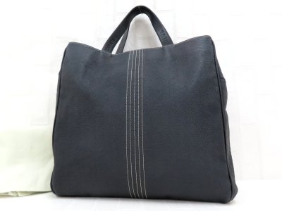 ◆美品◆LOEWE ロエベ◆リピートアナグラム◆PVC カーフ レザー 本革◆トート バッグ◆ブラック シルバー金具◆ロゴ型押し◆A17062