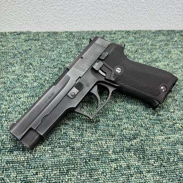 超美品 リアルカスタム タナカ SIG SAUER P220IC HW 航空自衛隊 9mm拳銃 エアガン ガスガンタナカワークス