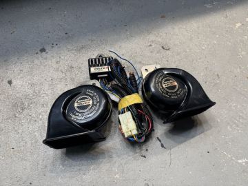 MITSUBA DOLCE III ミツバ ドルチェホーン3 電子ホーン HOS-07L 12V アリーナホーン