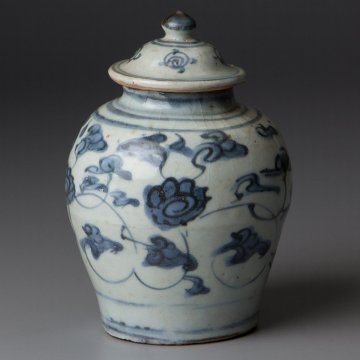 【五】青花纏枝花卉文蓋壷 明時代