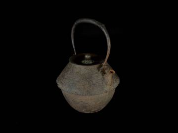 煎茶道具 釜師 名工 加藤 忠三郎 葛屋形 小振 鉄瓶 湯沸 時代品 【6c0518u10 5】a