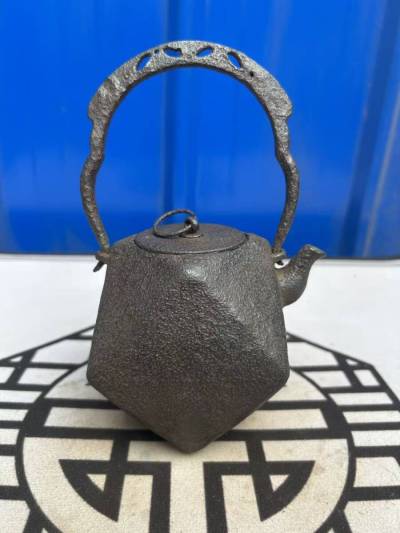 小泉 仁左衛門 鉄瓶　急須 茶道具 老鉄瓶 鉄器 提梁壺 茶道具 約0.５リットル