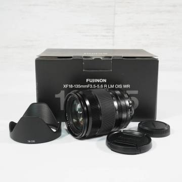 【ほぼ未使用品】FUJIFILM FUJINON XF 18-135mm F3.5-5.6 R LM OIS WR ズームレンズ 富士フィルム カメラレンズ