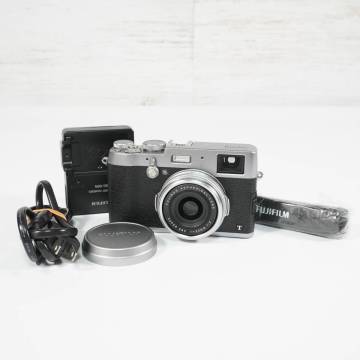 FUJIFILM 富士フイルム X100T シルバー プレミアムコンパクトデジタルカメラ / 約7&times;12&times;5.5cm デジカメ X-100T