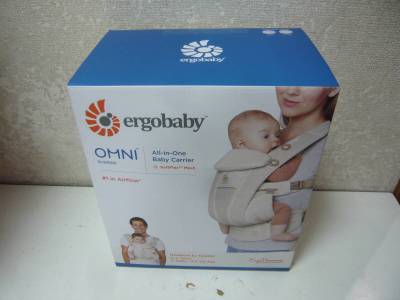 ベビー用品〈抱っこひも　ergobaby エルゴベビー／OMNI breeze〉中古
