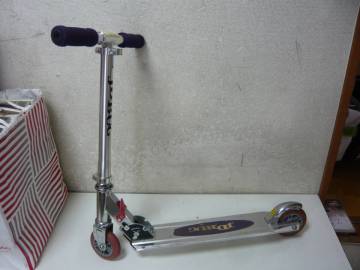 乗用玩具★キックボード　JDBUG　中古