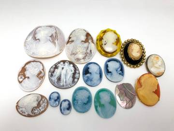 【1円～】カメオ 16点 SILVER 等 大量まとめセット ブローチ ペンダントトップ ルース パーツ 彫刻 シェル ストーン 貴婦人 ※現状品