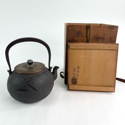 金寿堂 名人 雨宮宗 造 純銀摘 鯉紋鉄瓶 共箱 煎茶道具 茶道具 骨董