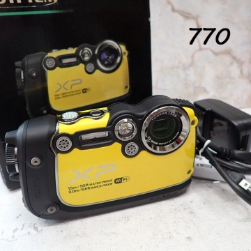 ●MK-770　FUJIFILM　FINEPIX　XP200　デジタルカメラ　ウォータープルーフ　60サイズ　20260604