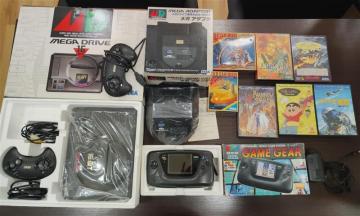 【29473-7】セガ　メガドライブ　16BIT　電源確認　メガアダプタ　HAA-2600　ゲームギア　電源未確認　コントローラー、ソフト7個　など