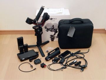 【1円から】付属品多数　DJI RONIN RS3 Combo