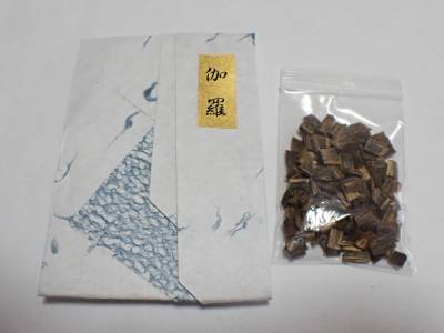 鳩居堂　上々伽羅　角割　10.570g　伽羅　香木　香道　沈香　香道具　伽羅