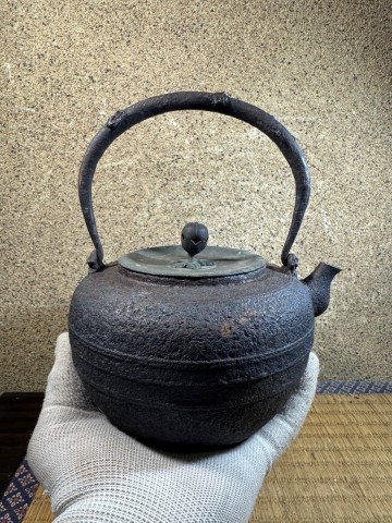 天明形 釜師 忠三郎　紫金堂　古砂鉄　鉄瓶 明治時代 煎茶道具