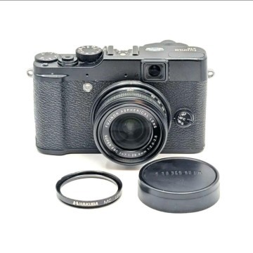 FUJIFILM X10 ブラック コンパクトデジタルカメラ 富士フイルム 動作品