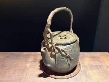 ■大國寿朗造　枯木に鴉　在銘　環摘み　鉄瓶■ 煎茶　急須 湯沸かし 鉄壺 鉄器 金属工芸 茶道具 時代