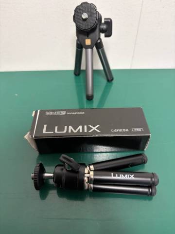 ◆新品未使用 送料無料◆ LUMIX ルミックス カメラ ミニ三脚 非売品 黒 箱付き おまけ付き 合計２台 送料当方負担 