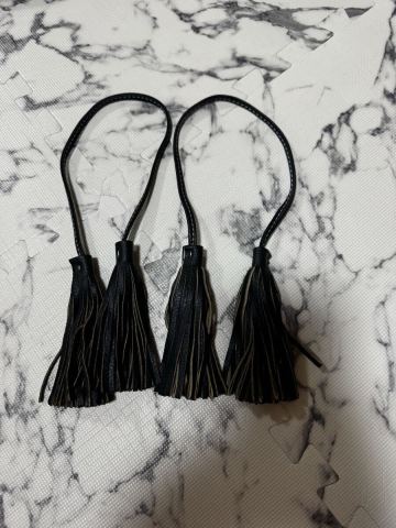 ◎レザータッセルチャーム ブラック ２個セット バッグチャーム キーホルダー