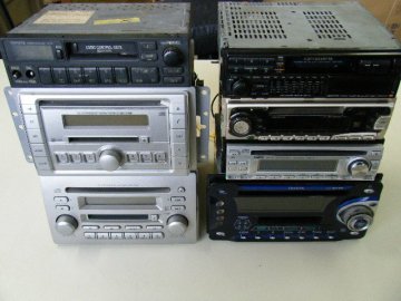 carrozzeria トヨタ カセットデッキ SANYO CDデッキ JVC MDデッキ トヨタ スズキ CD,MDデッキ ジャンク品 まとめて 7台