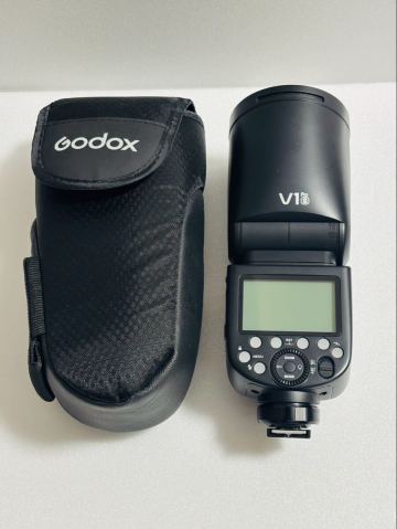 9 GODOX V1Pro S ソニー用 クリップオンフラッシュ ストロボ カメラ 周辺機器 ゴドックス 中古品 現状品 動作未確認為ジャンク品扱い